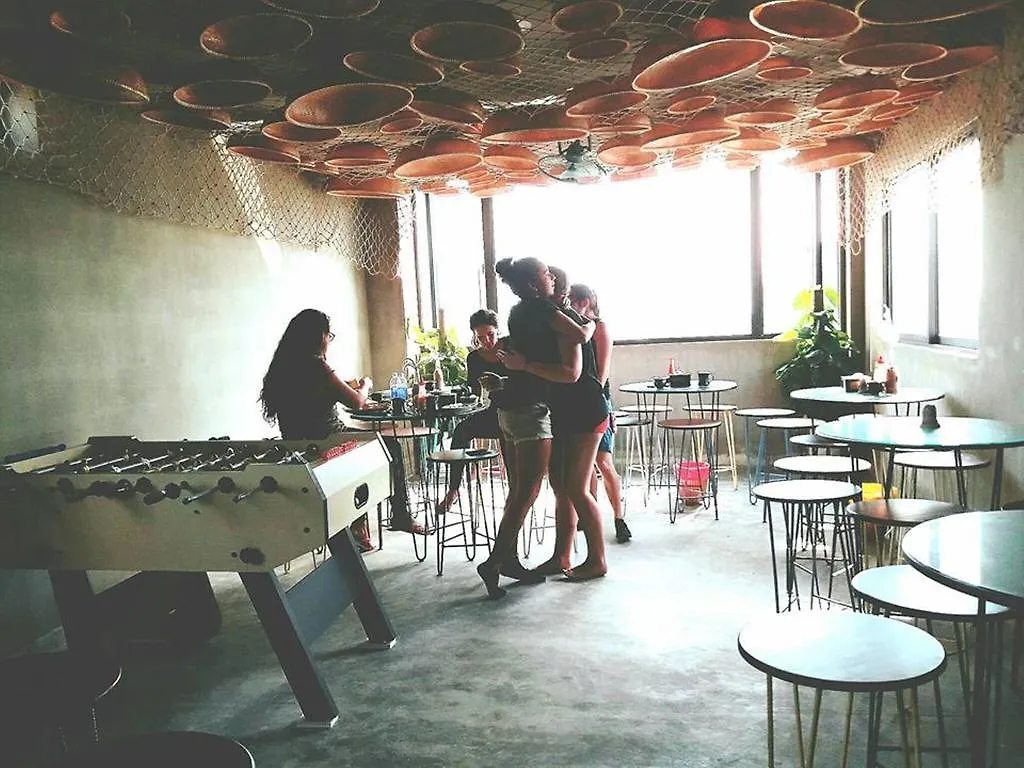Carpe Diem Inn Da Nang Son Tra 2*,