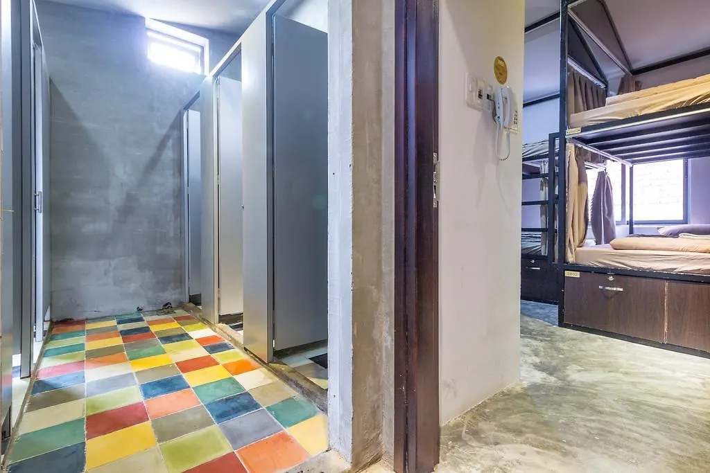 Carpe Diem Inn Da Nang Son Tra 2*,